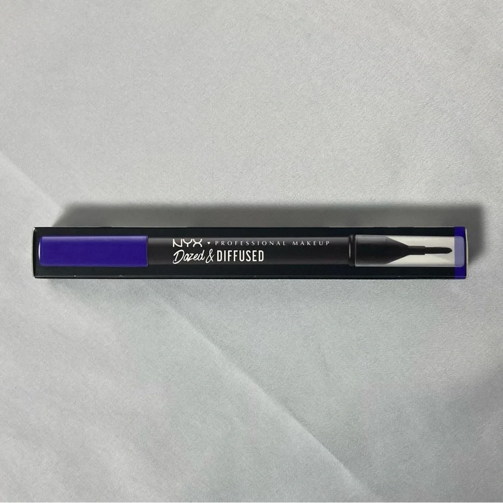 NYX Dazed And Defused Blurring Lipstick Liner DDBL11 Twisted Indigo